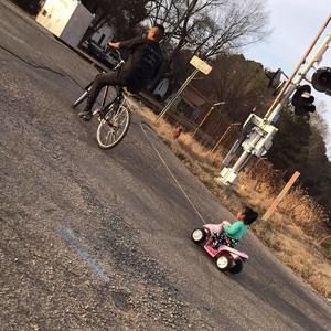 Meet your Posher, Cruz angeles